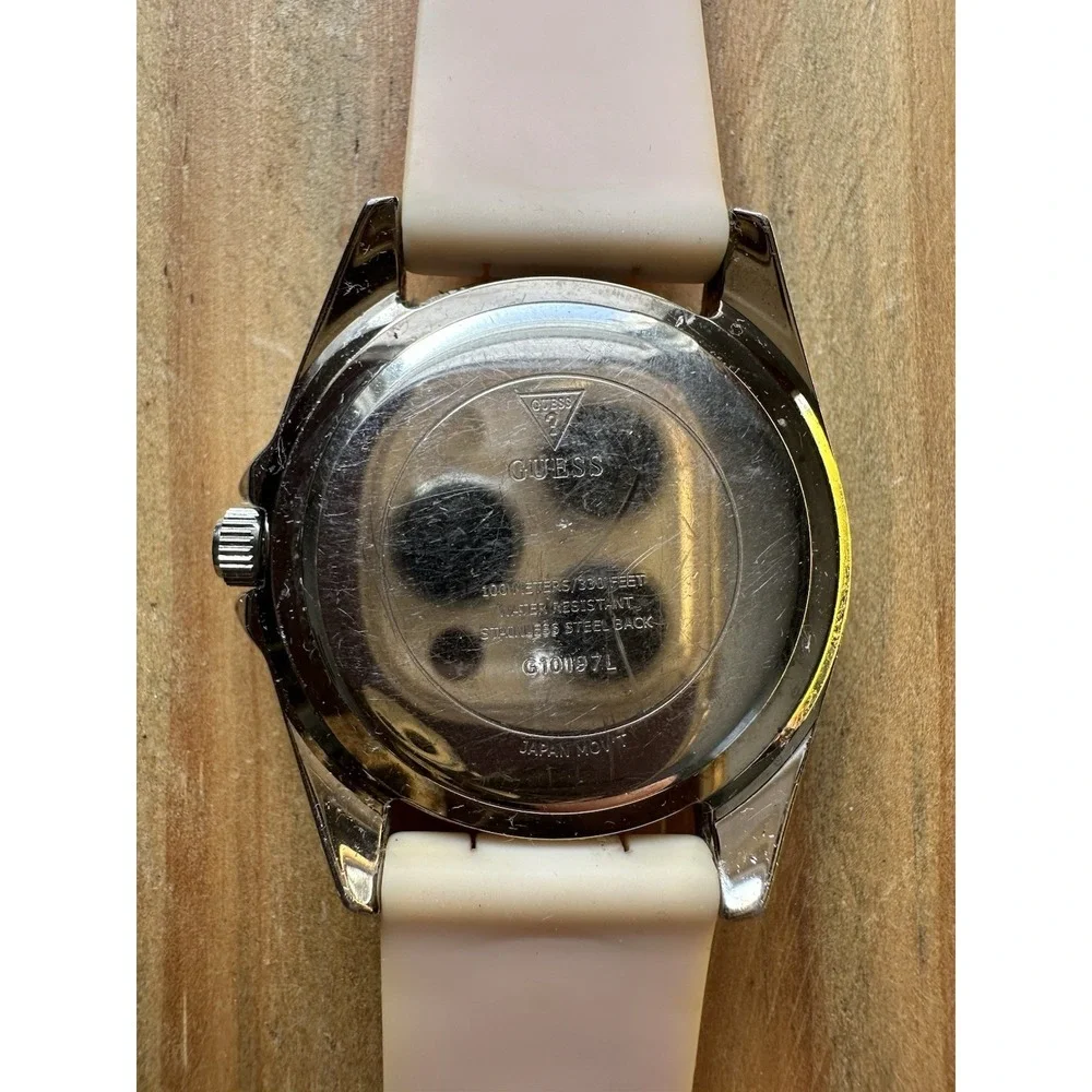 Guess Ladies Multifunction Pink Watch G10197L Water Resistant To 350 FT WORKS - Picture 13 of 14